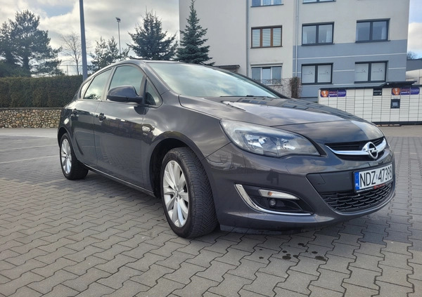 Opel Astra cena 28900 przebieg: 173500, rok produkcji 2013 z Działdowo małe 106